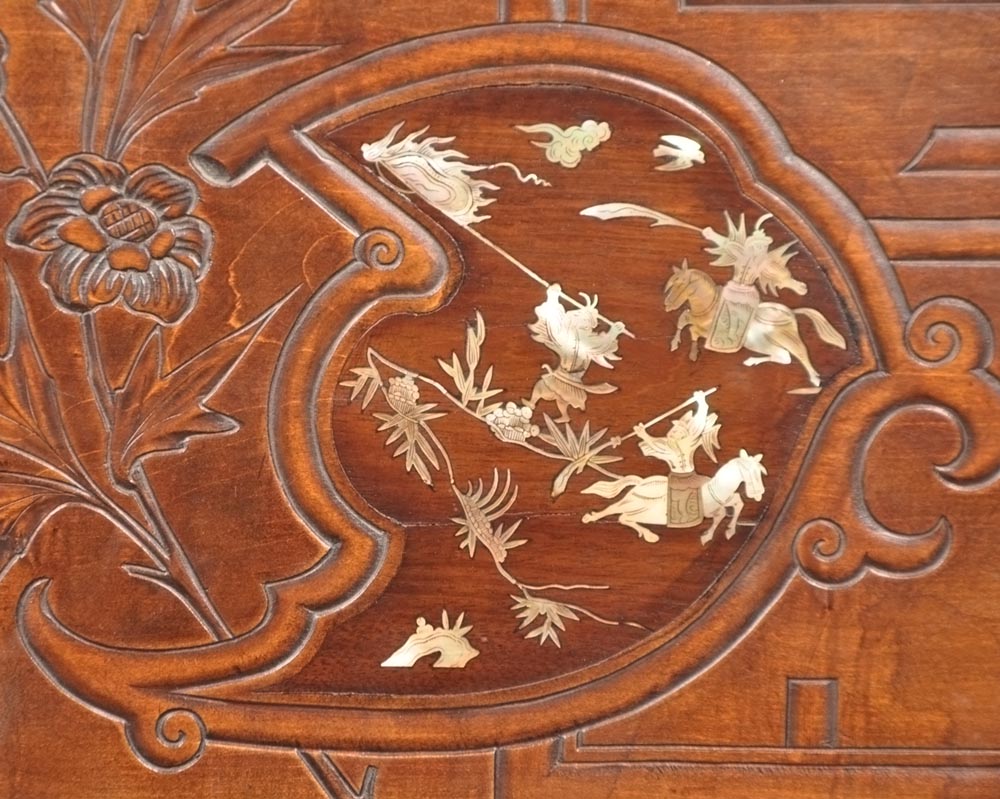 Габриель ВИАРДО.  Стол, состоящий из четырёх столиков, вдвигающихся один в другой.  Габриель ВИАРДО.  Стол, состоящий из четырёх столиков, вдвигающихся один в другой. -4